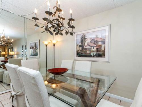 Island Echos 6th Floor Condos – Photos 5