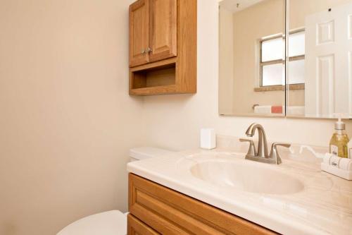 1050 Tompkins Drive – Photos 4