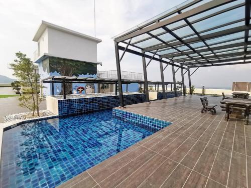 Bazén v ubytování “彬彬”星空瞭望台 ( The Venus 33rd floor @ Sri Manjung ) nebo v jeho okolí