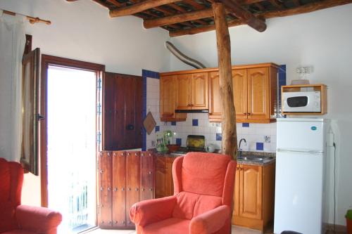 Dapur atau dapur kecil di Apartamentos y Casas Rurales Las Terrazas de la Alpujarra