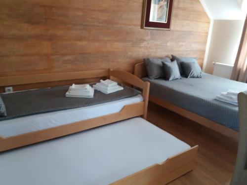 Postel nebo postele na pokoji v ubytování Studio apartmani Sofija
