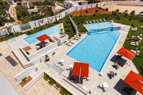 La alberca dentro o cerca de Seawater Hotel Bio & Beauty Spa