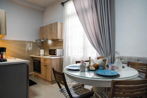Kotinos, a historic neoclassical apartment