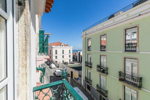 Moderno Apartamento em Bairro típico Lisboeta