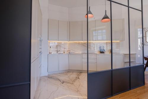 BOUTIQUE Rentals- THE RIBEIRA***** Apt great views