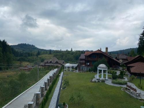 Природа в окрестностях лоджа