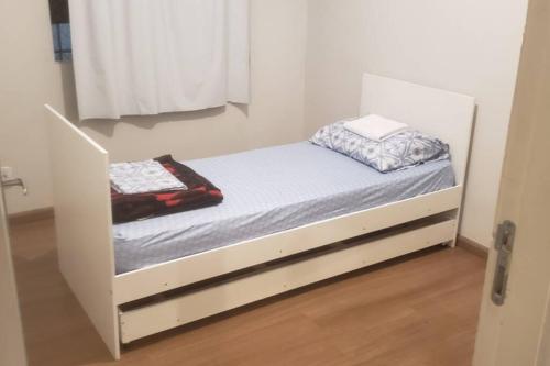 מיטה או מיטות בחדר ב-Apto 2 quartos São José dos Pinhais Curitiba sem taxa de limpeza e próximo do aeroporto
