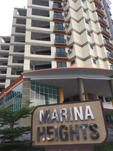Imagen de la galería de Marina Heights Service Apartment, en Lumut