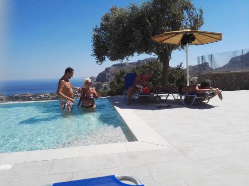 Επισκέπτες που μένουν στο Bouganville apartment Stegna