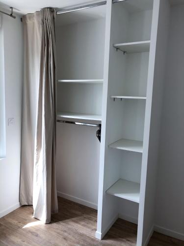 Φωτογραφία από το άλμπουμ του Grand appartement fonctionnel proche centre-ville σε Saumur