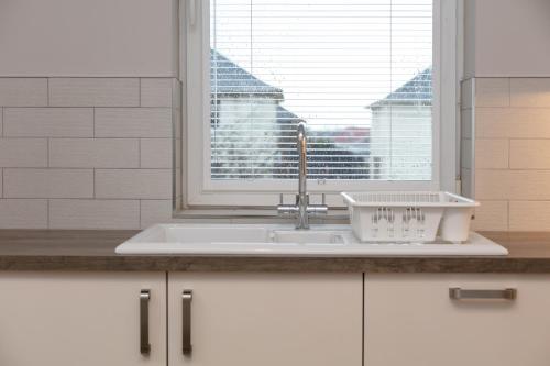 Virtuvė arba virtuvėlė apgyvendinimo įstaigoje Seaforth Suite - Donnini Apartments