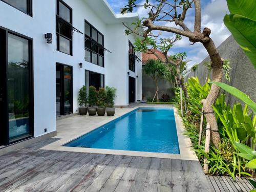 Piscina a Samas Lofts o a prop
