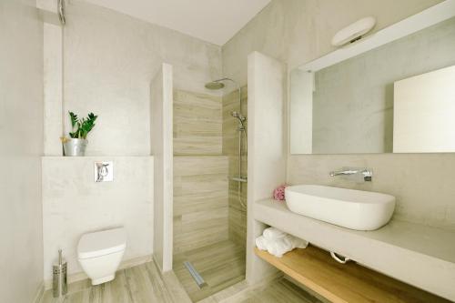 W1 Rooms