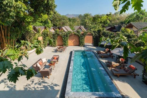 Pai Village Boutique Resort — Pool view