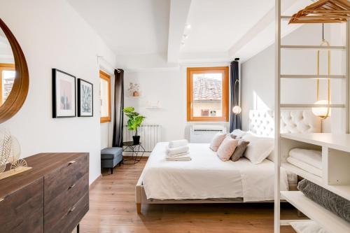 GuestHost - Cozy Gem in Santa Croce