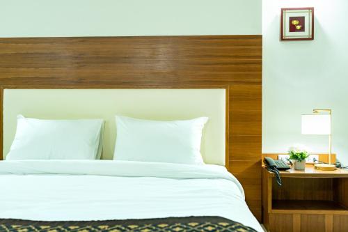 Katil atau katil-katil dalam bilik di Sirin Hotel & Resident