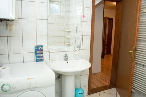 Ванна кімната в Kuća za odmor Ravnica