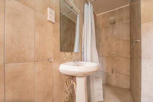 A bathroom at Joy Palace Hotel