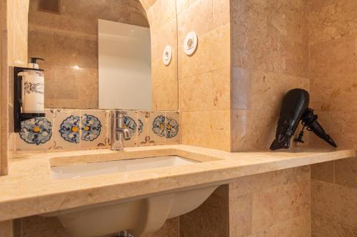 Bilik mandi di Casa da Pendoa
