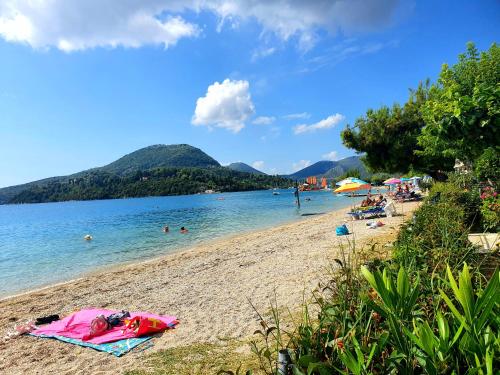 Φυσικό τοπίο κοντά σε αυτή η παραθεριστική κατοικία