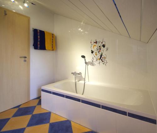 Bilik mandi di Top Ferienwohnung in Lauben bei Kempten