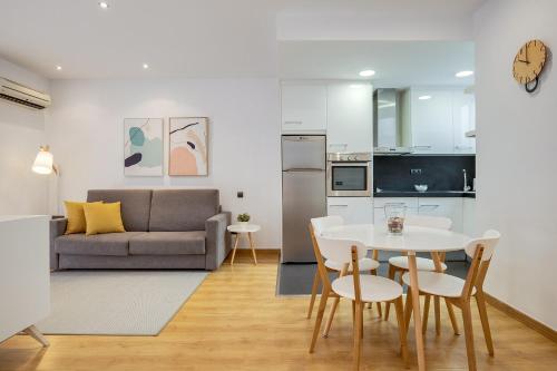 Gallery image of Feelathome Center Apartments in Barcelona