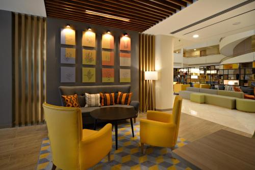
The lounge or bar area at Holiday Inn Moscow - Seligerskaya, an IHG Hotel
