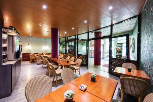 מסעדה או מקום אחר לאכול בו ב-Ténéo Apparthotel Bordeaux Gare Saint Jean