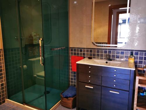 ห้องน้ำของ Diañu, apartamento con Piscina en Llanes