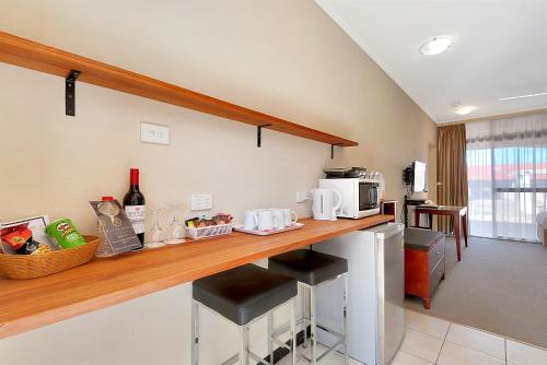 Η κουζίνα ή μικρή κουζίνα στο Comfort Inn Whyalla