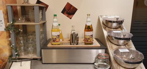 Schleswig Holstein Hotelにあるキッチンまたは簡易キッチン