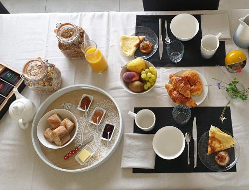 Opcije za doručak na raspolaganju gostima u objektu Le Grand Jardin