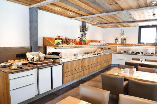 Kuchyň nebo kuchyňský kout v ubytování Schloss Hotel Burgbrohl