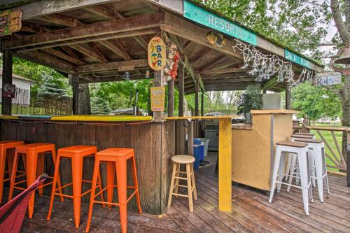 Pet-Friendly Beachfront Dent Cabin with Grill! – Photos 3