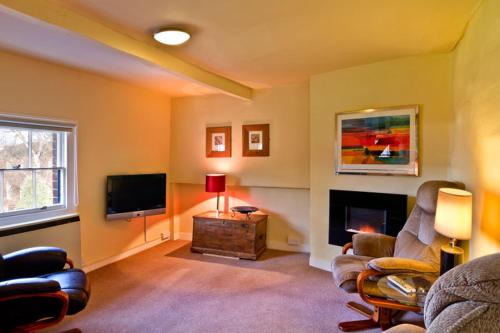 A seating area at Linden Guest House 