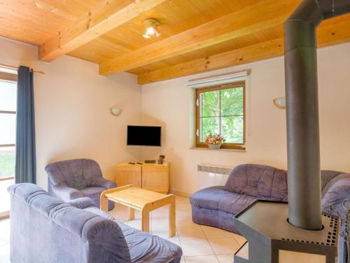 TV a/nebo společenská místnost v ubytování Holiday home in the Giant Mountains