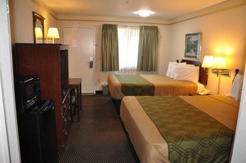 Gallery image of SureStay Hotel by Best Western Castro Valley in Castro Valley