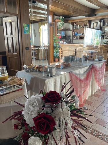 Ποτά στο HOTEL RISTORANTE SCOIATTOLO