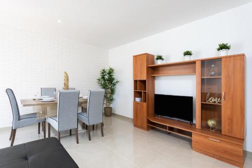 Home2Book VistaHermosa Los Cristianos Pool & Padel