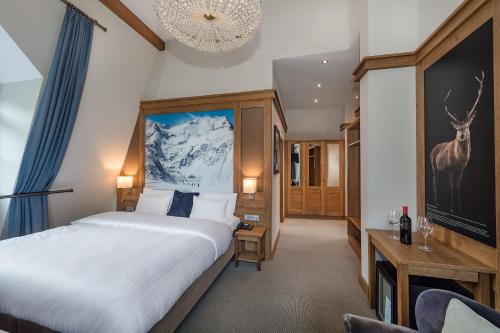 Posteľ alebo postele v izbe v ubytovaní Hotel Eden Rock