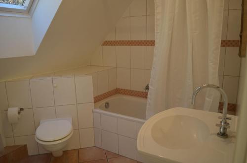 Een badkamer bij Ferienwohnung Seefrieden