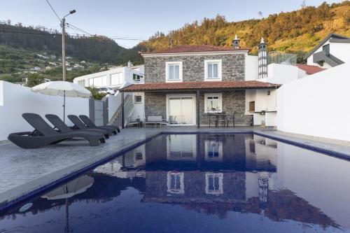 Stay in our cozy and wonderful Casa da Rosinha