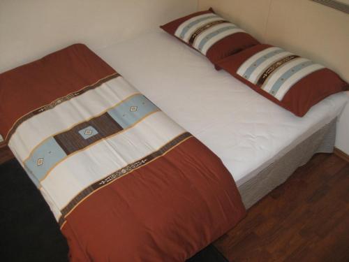 Rooms and Apartment Lucac Manus