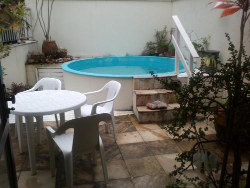 A piscina localizada em Alto Leblon ou nos arredores