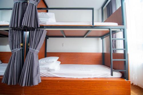 Postel nebo postele na pokoji v ubytování LUXURY HOSTEL