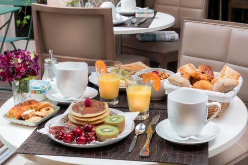 Φαγητό σε αυτό το ξενοδοχείο ή κάπου εκεί κοντά