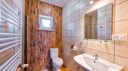 Phòng tắm tại Apartamenty Kwisa