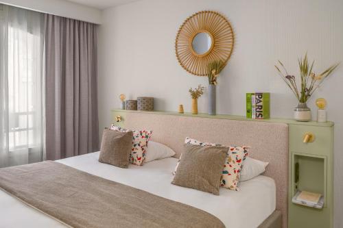 Ένα ή περισσότερα κρεβάτια σε δωμάτιο στο PEPPER & PAPER Apartments