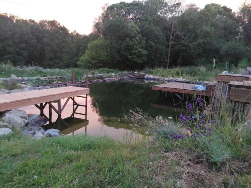Photo de la galerie de l'établissement La Maison Bleue23, à Sardent