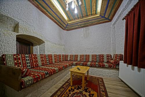 Posezení v ubytování Cappa Cave Hotel